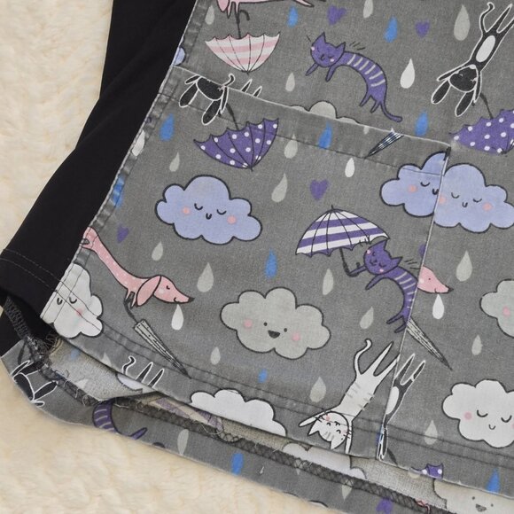 Rainy Day Scrub Top womens size L Large clouds dogs cats grey purple black - Picture 2 of 5